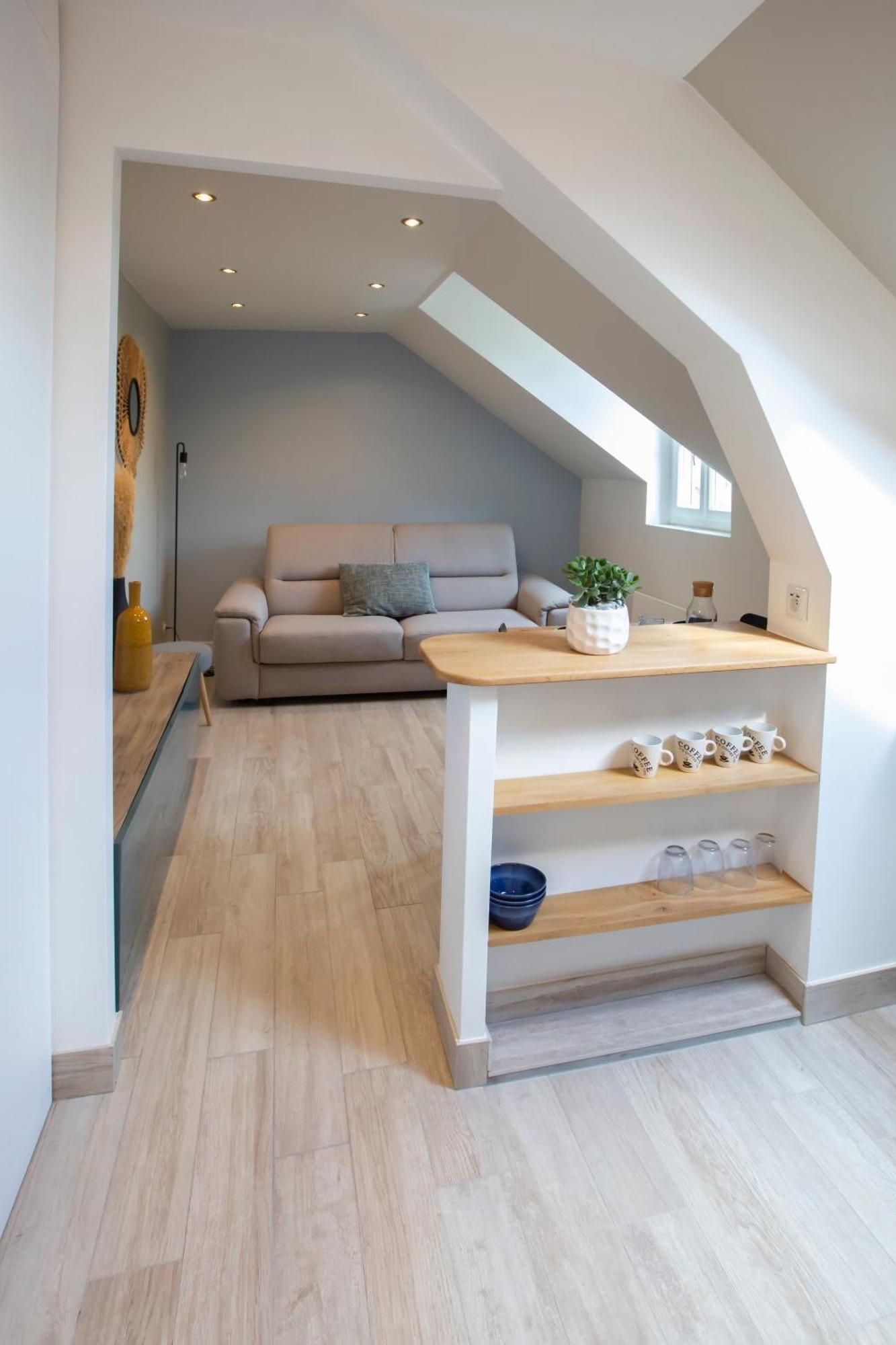 Modern Apartement In The City Center. 프와시 외부 사진